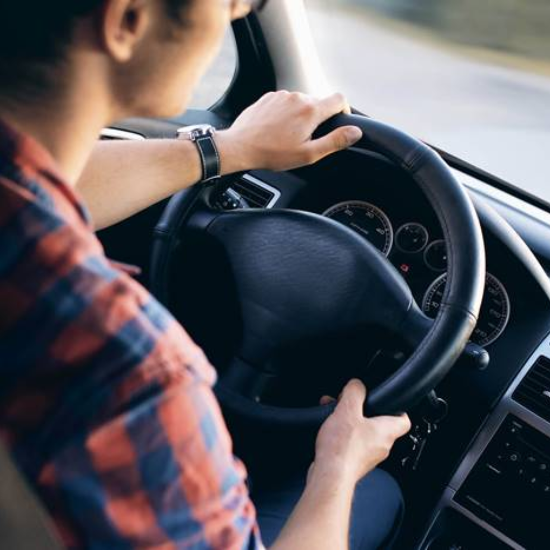 Serviços de Motorista de Veículos Leves