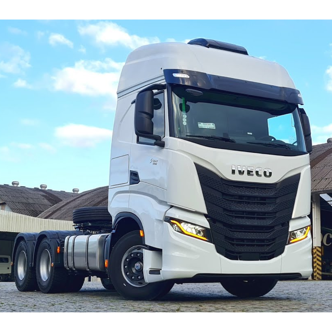 Caminhão-Trator Truck tipo Cavalo Mecânico - Iveco