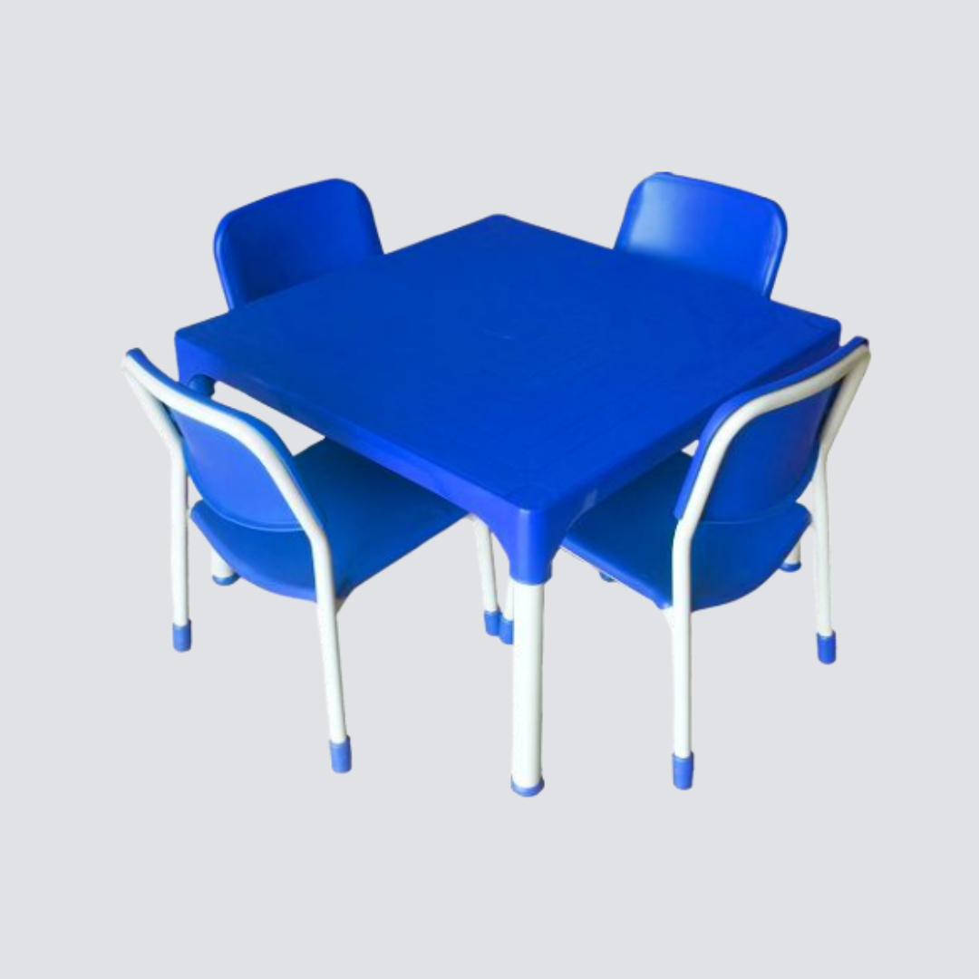 Conjunto de Mesa e Cadeiras (4 Cadeiras) – Polipropileno Injetado